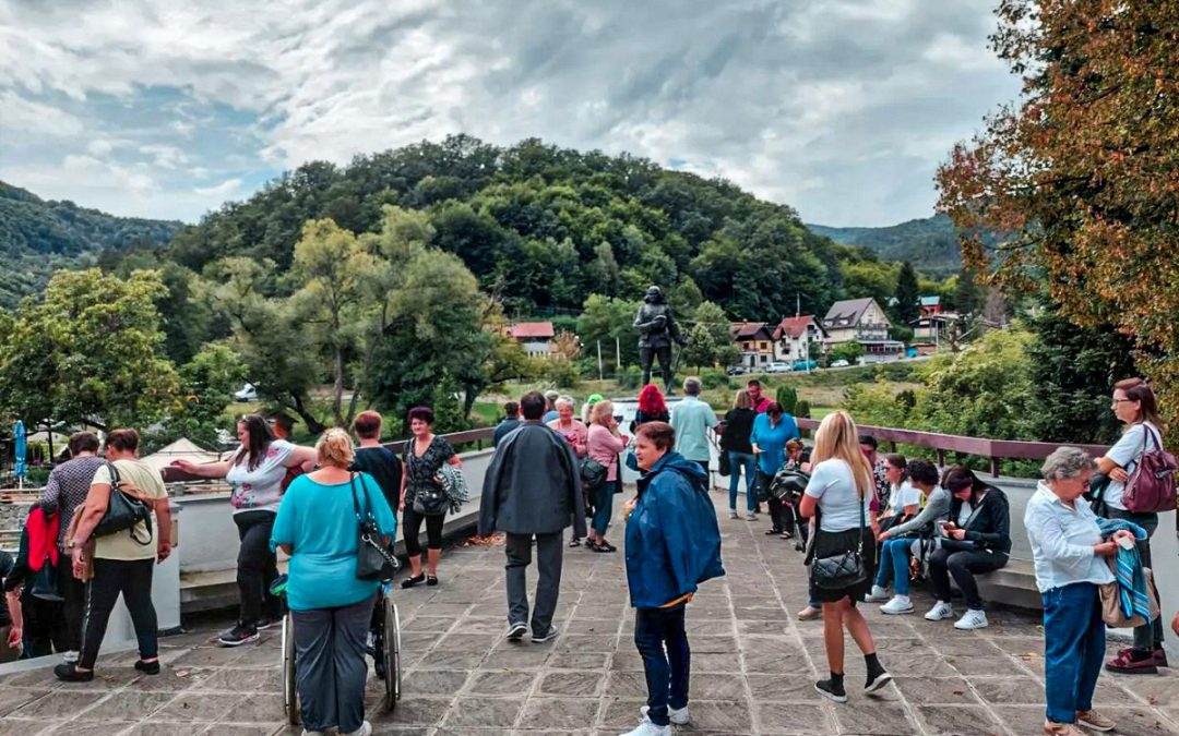 Оглас за полагање стручног испита за водиче и пратиоце